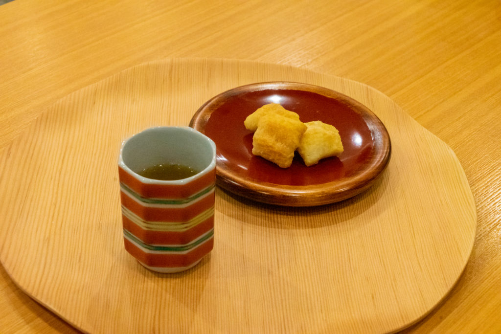 土佐茶 ほうじ茶とお茶請け