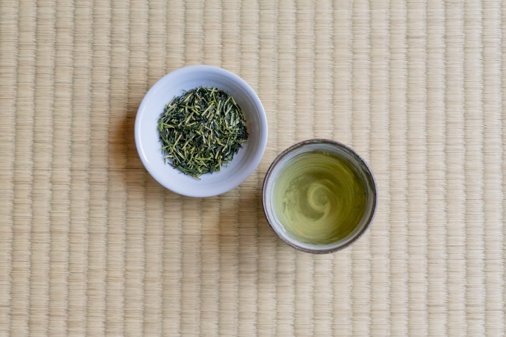 若草園の茎茶かりがね