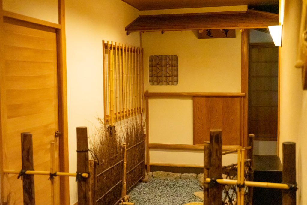 若草園の茶室