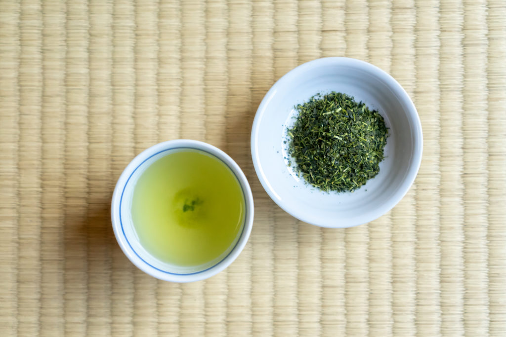 粉茶と茶葉